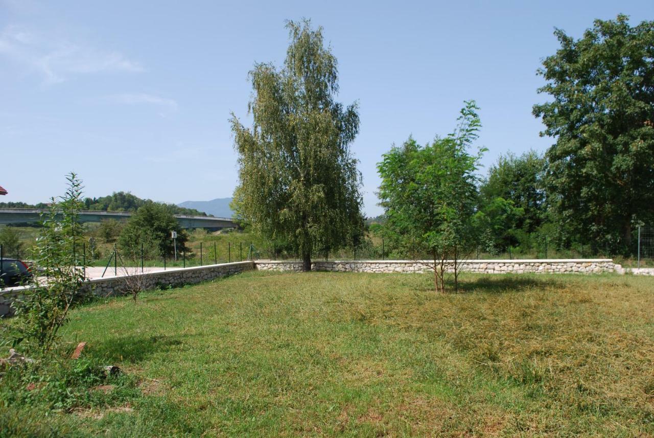 La Ferme De Coron Panzió Belley Kültér fotó